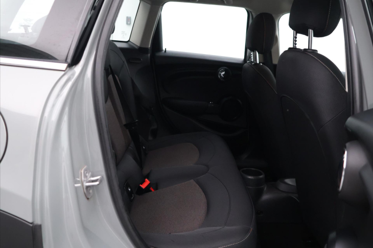 Mini Cooper 1,5 100kW LED CZ 1.Maj. DPH