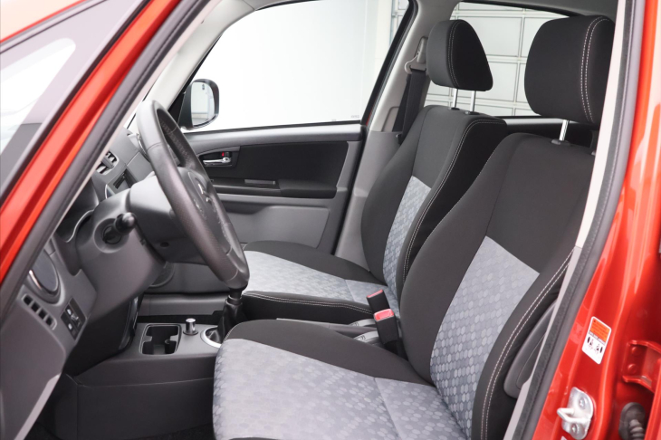 Suzuki SX4 1,6 VVT 88kW Navi 4x4 CZ