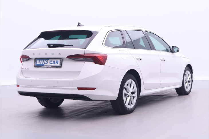 Škoda Octavia 2,0 TDI DSG Style Matrix DPH