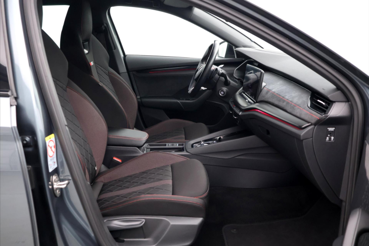 Škoda Octavia 2.0 TSI 180kW RS DSG 1.Maj LED