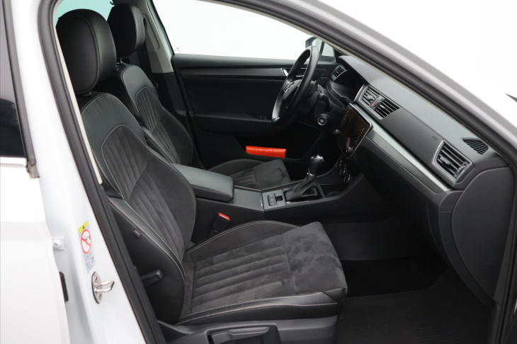 Škoda Superb 2,0 110kW Style LED DSG CZ