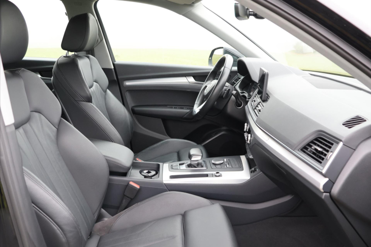 Audi Q5 2,0 TFSI Quattro S-tronic CZ