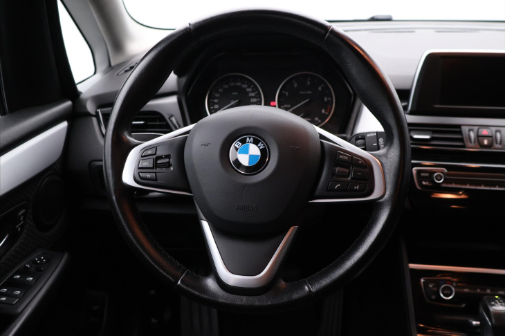 BMW Řada 2 2,0 218d 100kW Aut. Comfort+