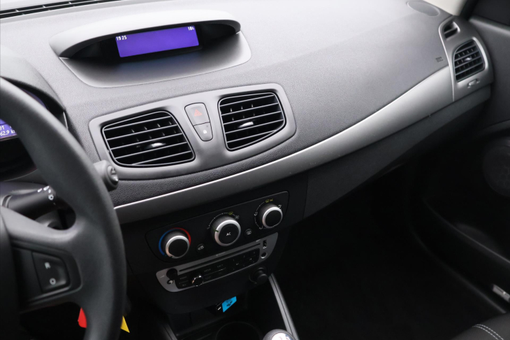 Renault Fluence 1,6 K4M 82kW Authentique CZ