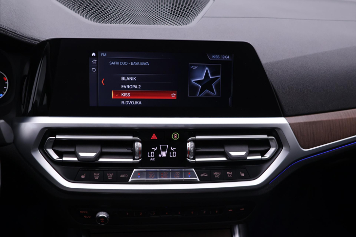 BMW Řada 3 3,0 330d xDrive 195kW AT