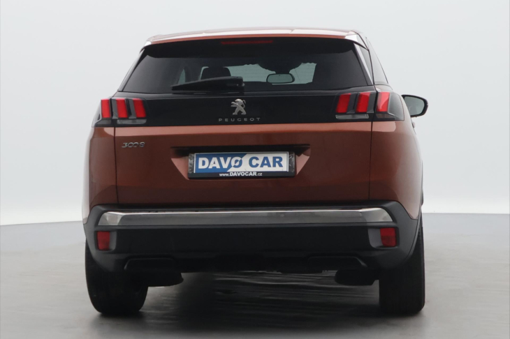 Peugeot 3008 1,5 Blue HDi 96kW Allure CZ
