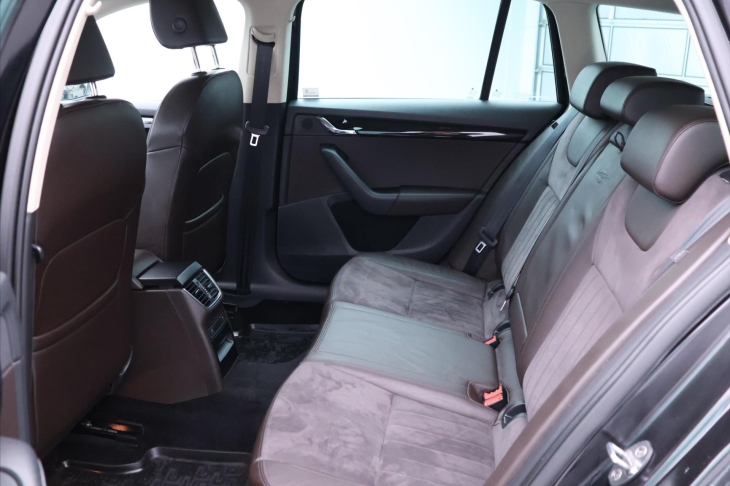 Škoda Octavia 2,0 TDI 110kW 4x4 CZ L&K Xenon