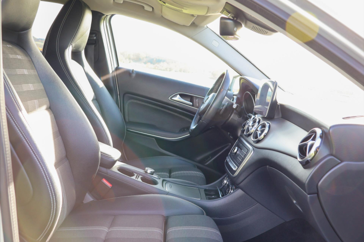 Mercedes-Benz GLA 2,1 220d 4Matic Aut. CZ LED