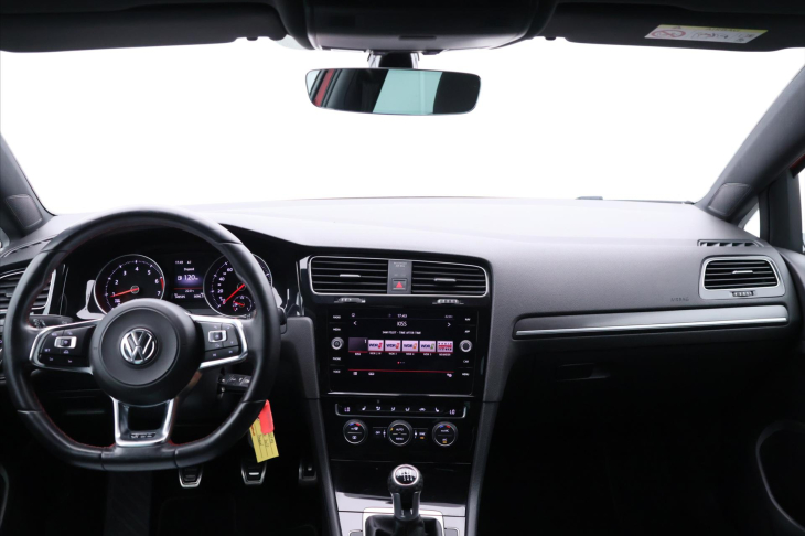 Volkswagen Golf 2,0 TSI GTI 169kW 1.Majitel