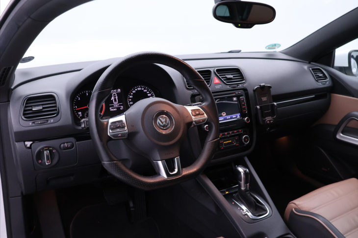 Volkswagen Scirocco 2,0 TDI 103kW DSG Xenon Pano