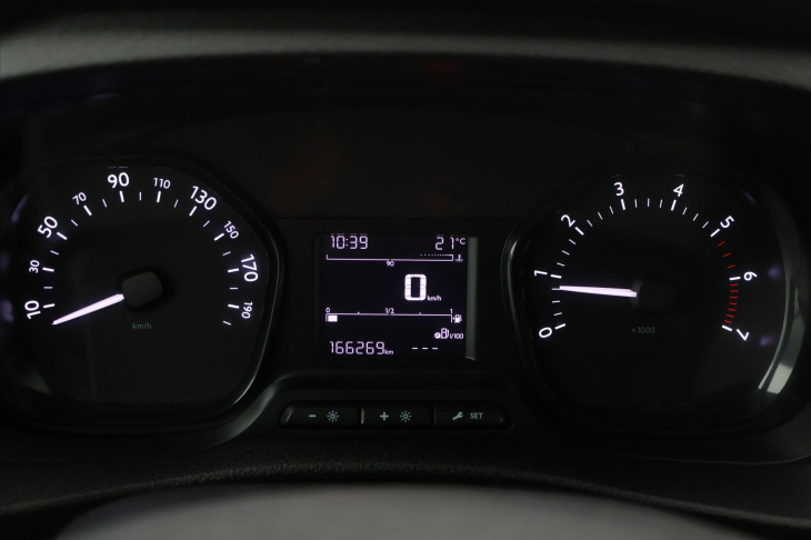 Peugeot Traveller 2.0 BlueHDI 110kW 5-Míst L2