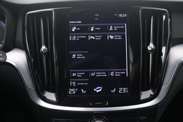 Volvo V60 2,0 T6 186kW 4x4 MomentumPro