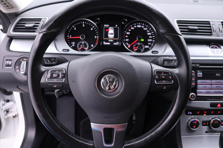 Volkswagen CC 2,0 TDI 130kW DSG Sport Xenon