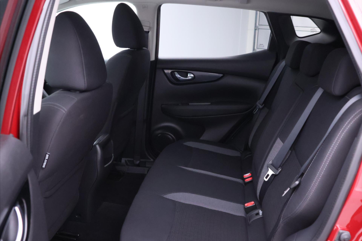 Nissan Qashqai 1,3 DIG-T 117kW CZ Acenta