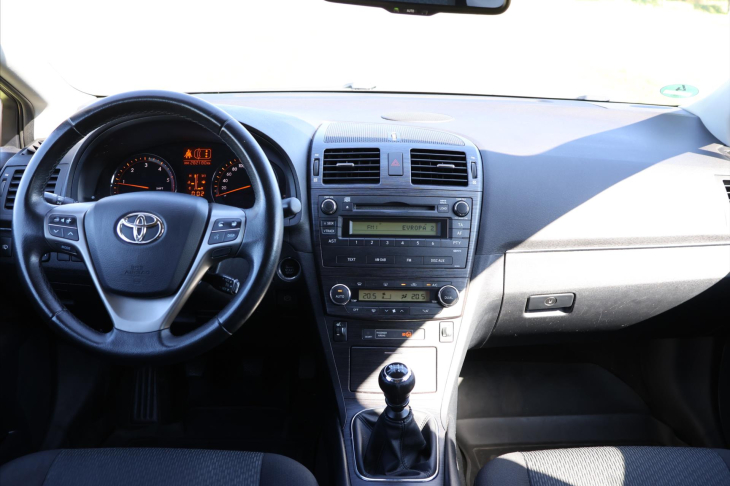 Toyota Avensis 2,2 D-4D 110kW Xenon Kessy