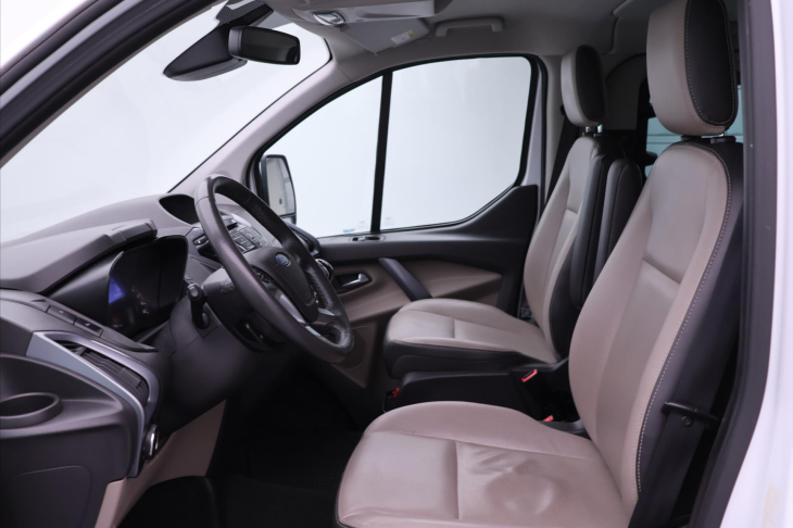 Ford Tourneo Custom 2,2 TDCi 114kW CZ L2 Titanium