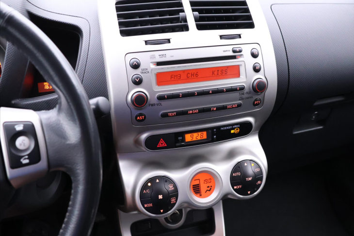 Toyota Urban Cruiser 1,4 D-4D AWD Aut.Klima Tažné