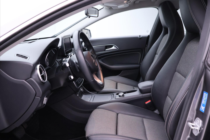 Mercedes-Benz CLA 1,5 180d Automat CZ Tempomat