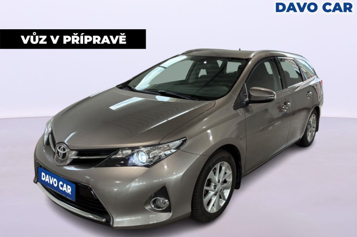 Toyota Auris 1,6 i 97kW Serv. Kniha