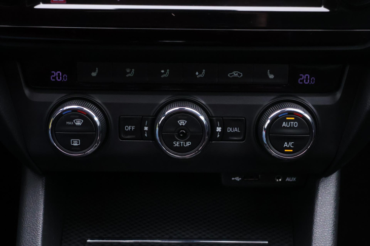 Škoda Octavia 2,0 TDI DSG RS Xenon Panorama