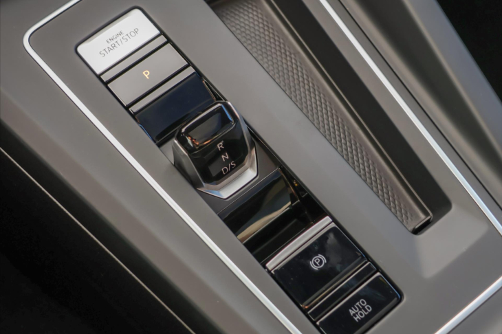 Volkswagen Golf 2,0 235kW 4Motion CZ záruka