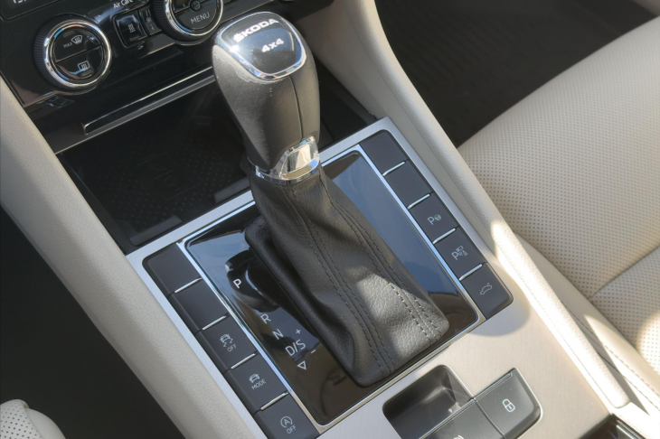 Škoda Superb 2,0 TDI 147kW DSG 4x4 L&K DPH