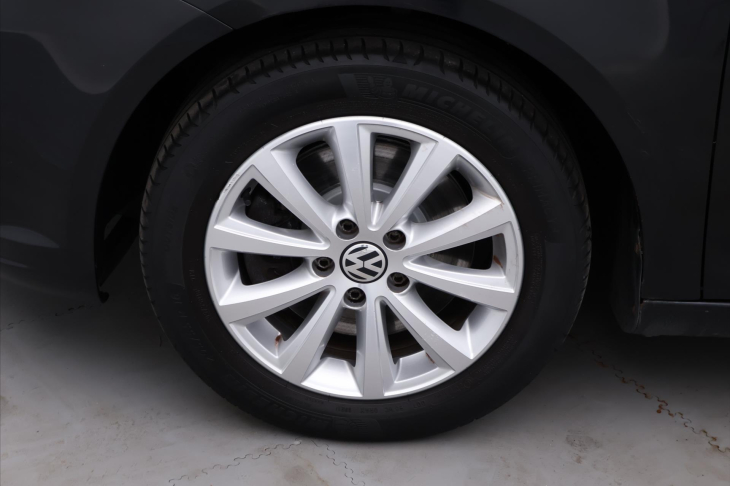 Volkswagen Touran 2,0 TDI 103kW Highline Tažné