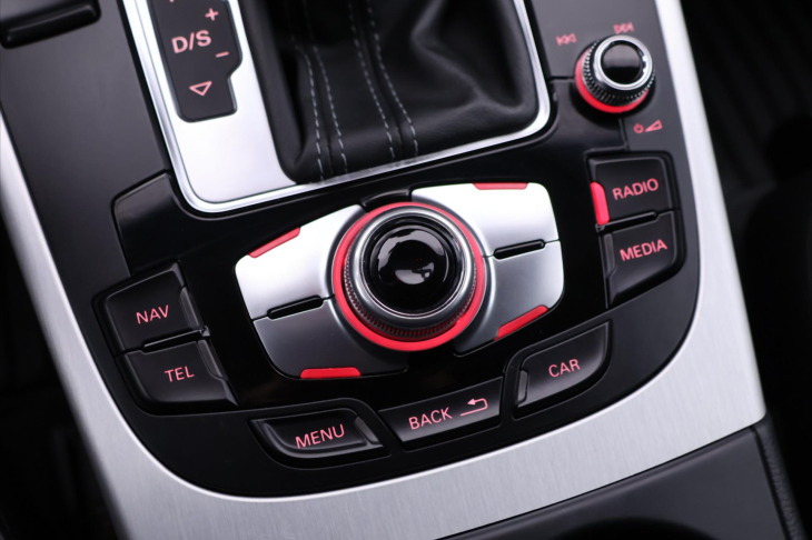 Audi A4 3,0 TDI 180kW S-Line quattro