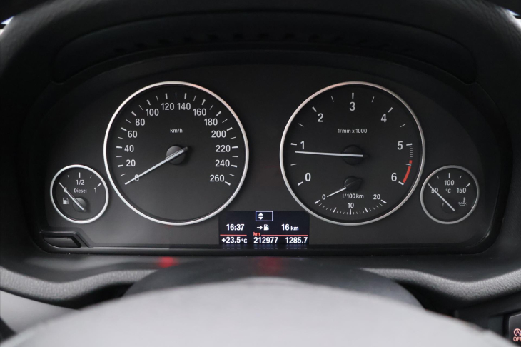 BMW X3 2,0 xDrive 135kW Aut.klima 20d