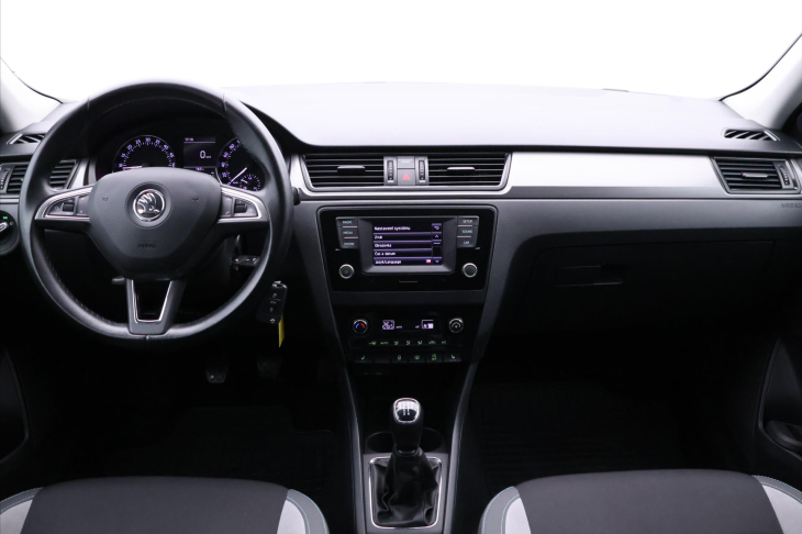 Škoda Rapid 1,6 TDI 85kW Aut.klima