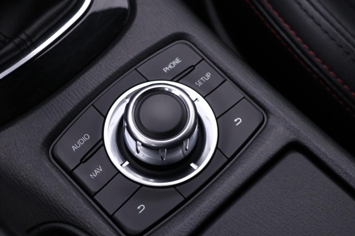 Mazda 6 2,0 i121kW Revolution Skyactive