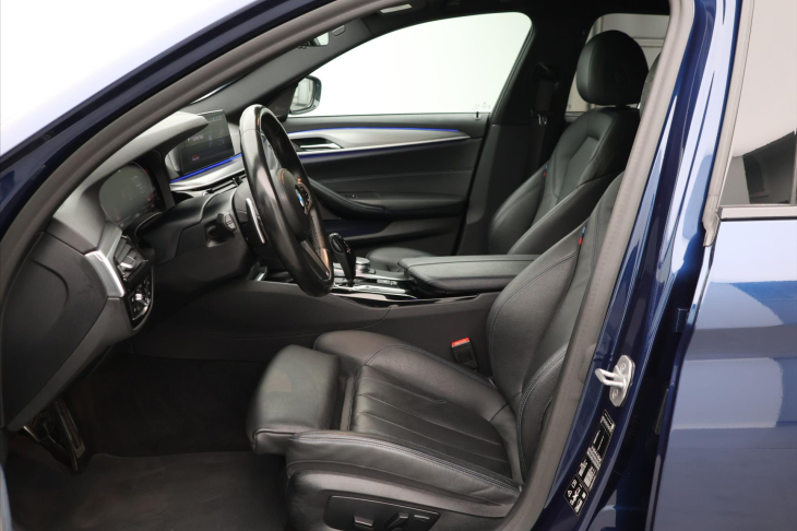 BMW Řada 5 3,0 530d xDrive 195kW M-paket