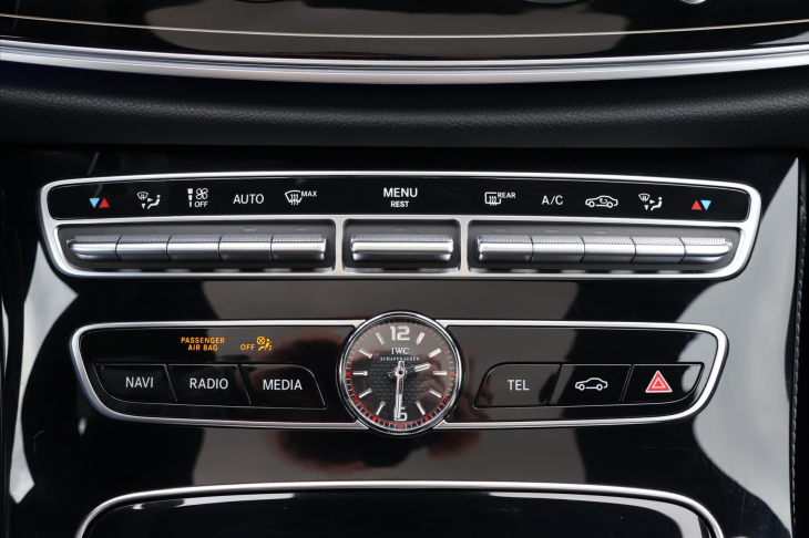 Mercedes-Benz Třídy E 4,0 63S 4MATIC+ 450kW AMG DPH