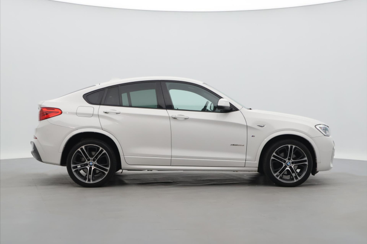 BMW X4 3,0 35xD 230kW CZ M-paket DPH
