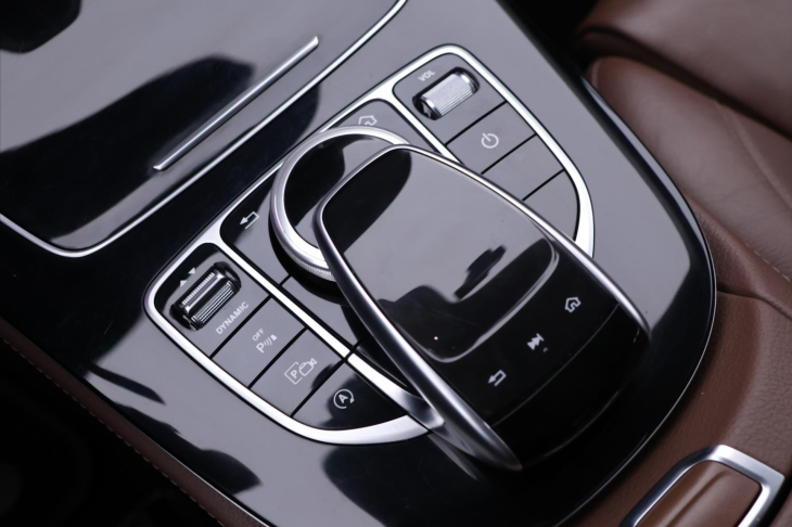 Mercedes-Benz Třídy E 2,0 CDI 143kW CZ DPH 9G