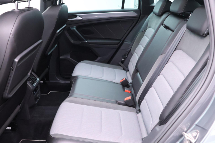 Volkswagen Tiguan 2,0 TDI 110kW DSG R-LINE CZ DPH