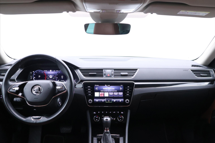 Škoda Superb 2,0 TDI 110kW L&K DSG DPH CZ