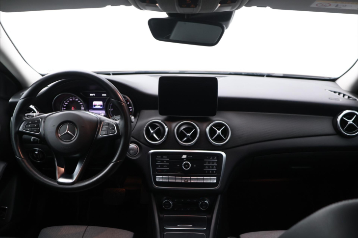 Mercedes-Benz GLA 2,1 200d 100kW 4Matic CZ DPH