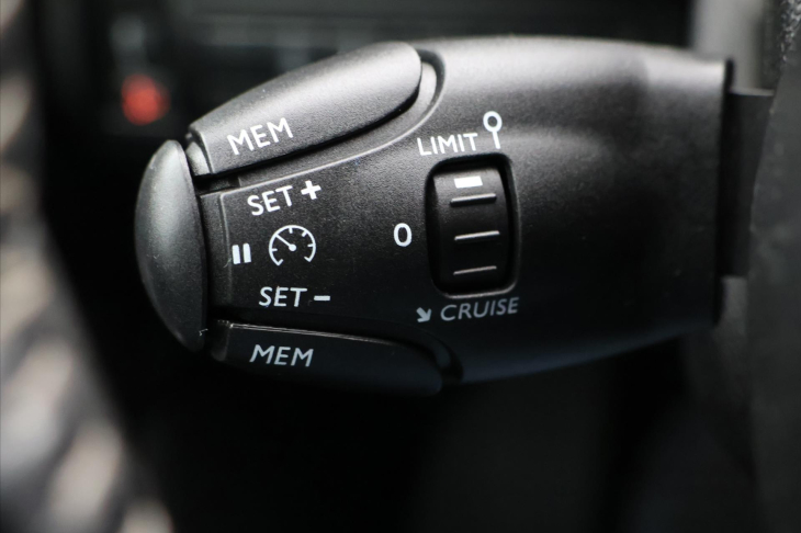 Peugeot 308 1,5 HDI 75kW Aut.klima