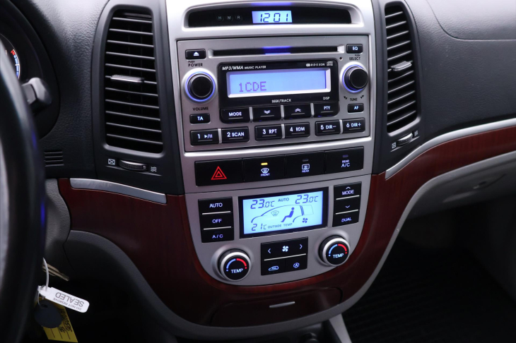 Hyundai Santa Fe 2,2 CRDi 114kW 4x4 7-Míst