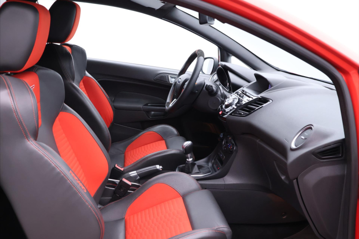 Ford Fiesta 1,6 ST 134kW Recaro Kůže