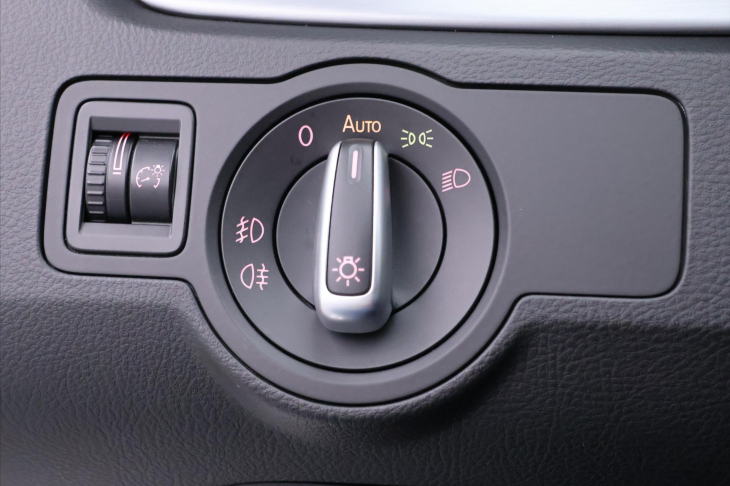 Volkswagen CC 2,0 TDI 130kW DSG Sport Xenon