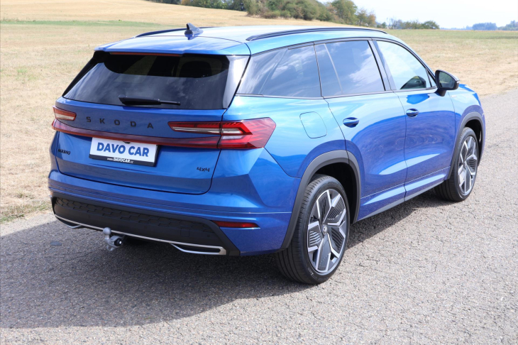 Škoda Kodiaq 2,0 TDI DSG 4x4 Sportline 7-Míst