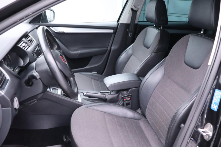 Škoda Octavia 2,0 TDI 110kW Navi Xenon