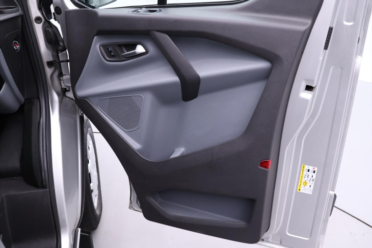 Ford Transit Custom 2,0 TDCi 96kW Navi 9-Míst L2