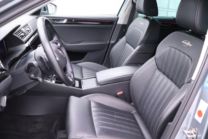 Škoda Superb 1,4 iV 115KW Laurin & Klement