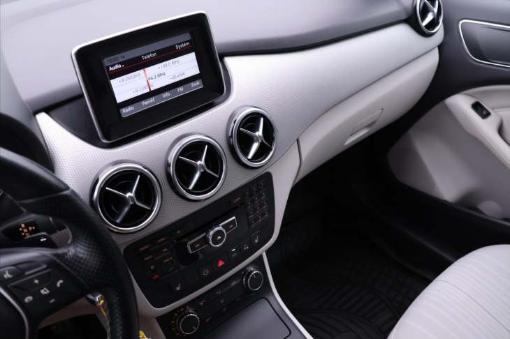 Mercedes-Benz Třídy B 1,8 180CDI Aut. Kůže CZ