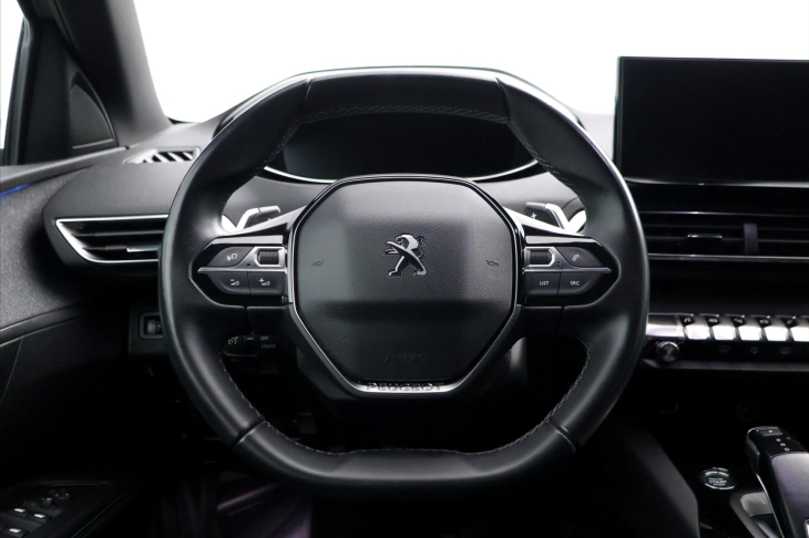 Peugeot 3008 1,5 HDI 96kW GT Aut. CZ
