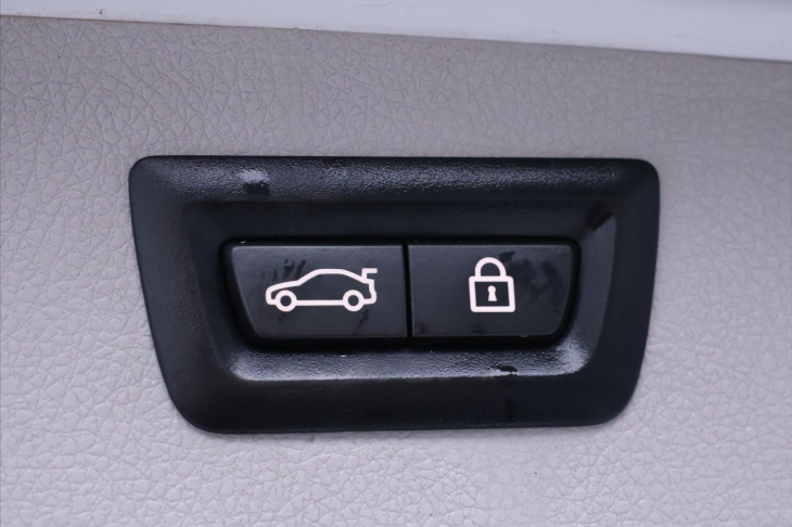 BMW Řada 3 3,0 330d 190kW Sport M-Paket