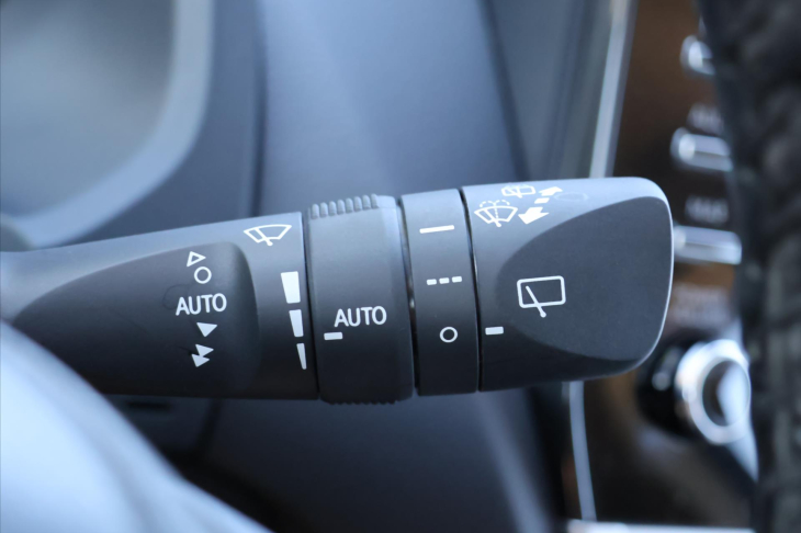 Toyota Land Cruiser 2,8 D-4D 150kW Executive CZ DPH